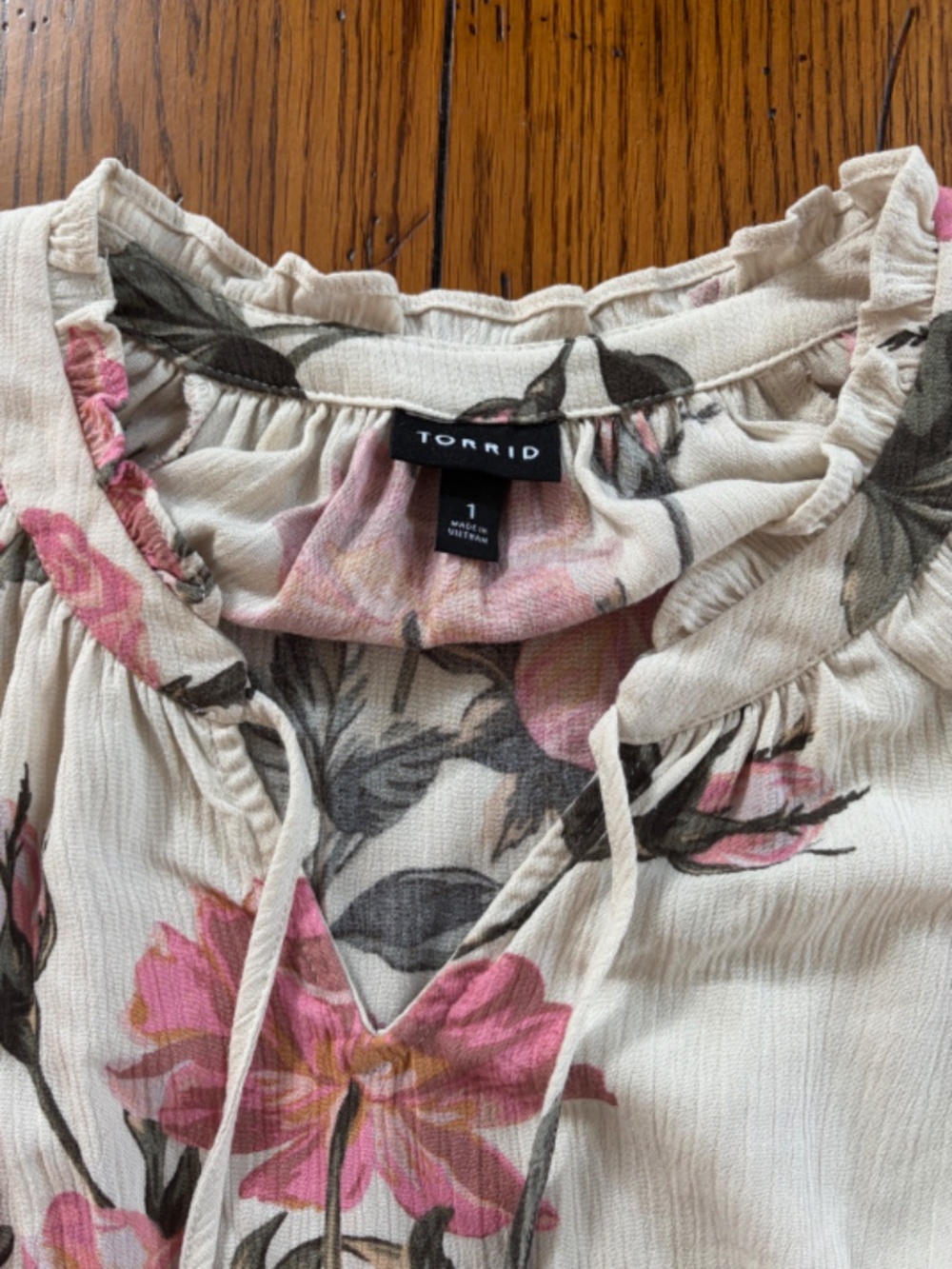 Torrid Top - Picture 2 of 2